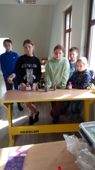 Dzieciaki w Kolejkowie