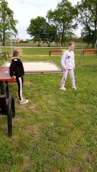 Dzieciaki w Kolejkowie