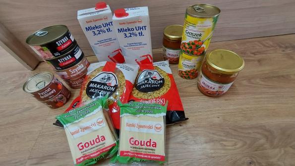 Paczki żywnościowe dla najbardziej potrzebujących